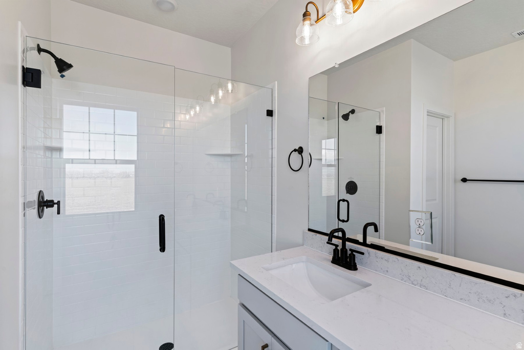 799 W HALVORSEN PKWY Saratoga Springs, UT 84045