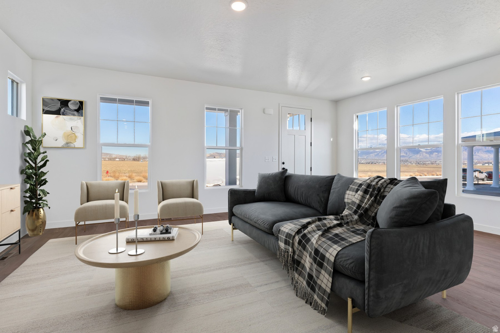 799 W HALVORSEN PKWY Saratoga Springs, UT 84045