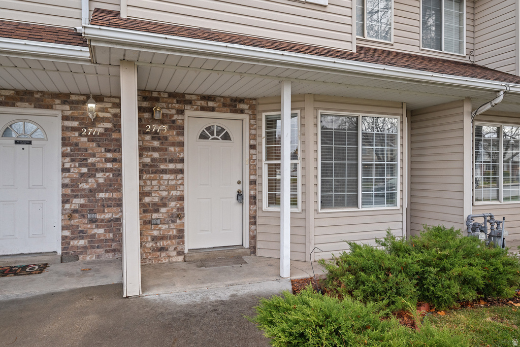 2713 S CENTERBROOK DR West Valley City, UT 84119