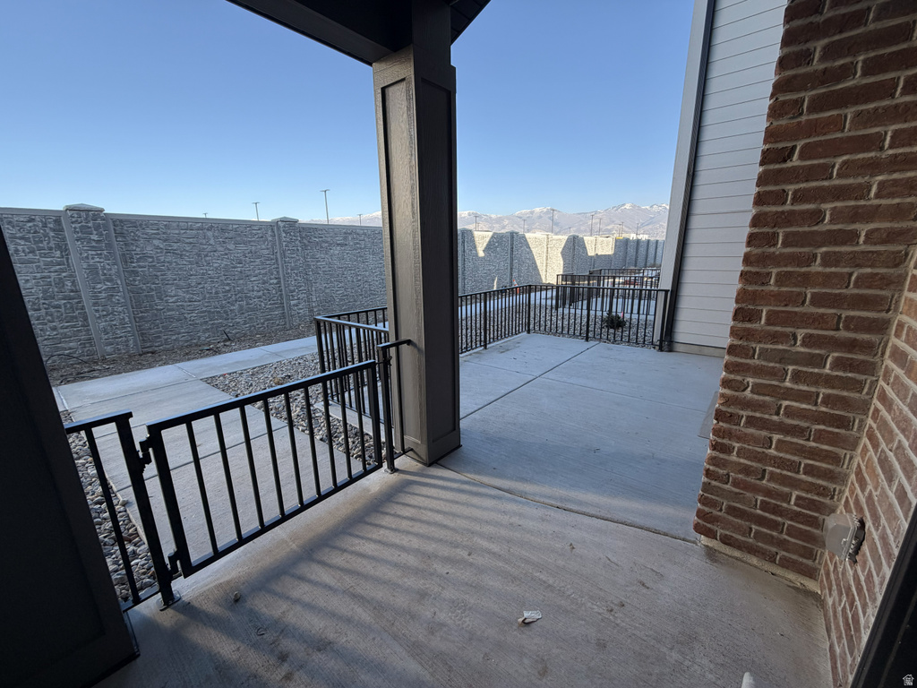 828 W IVYWELL LN #220 North Salt Lake, UT 84054