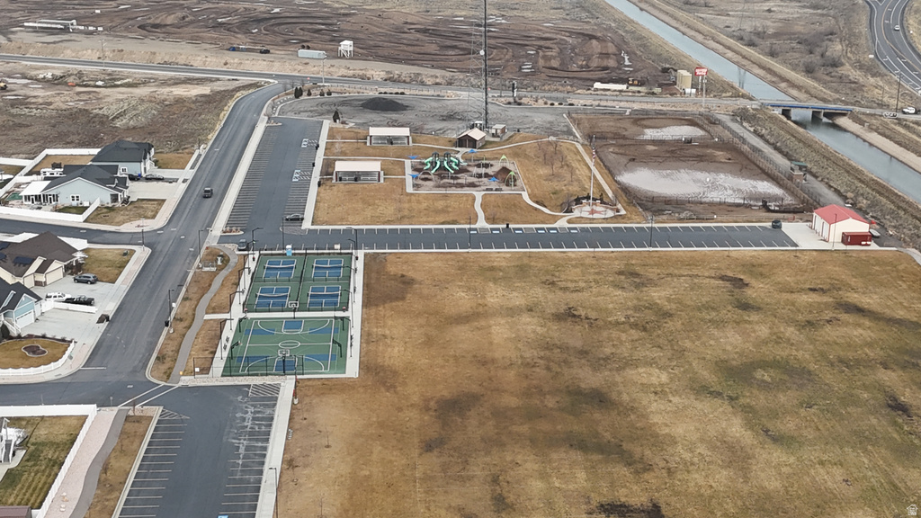 3785 N 2525 W Farr West, UT 84404