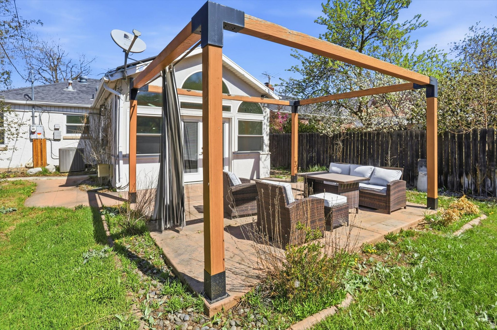 2140 E CRYSTAL AVE Salt Lake City, UT 84109