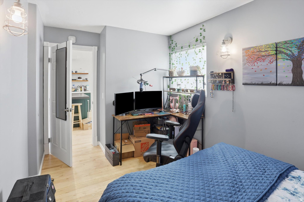 2140 E CRYSTAL AVE Salt Lake City, UT 84109