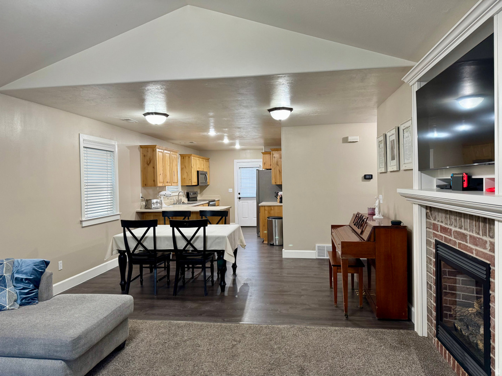 124 E ANDREWS LN Providence, UT 84332