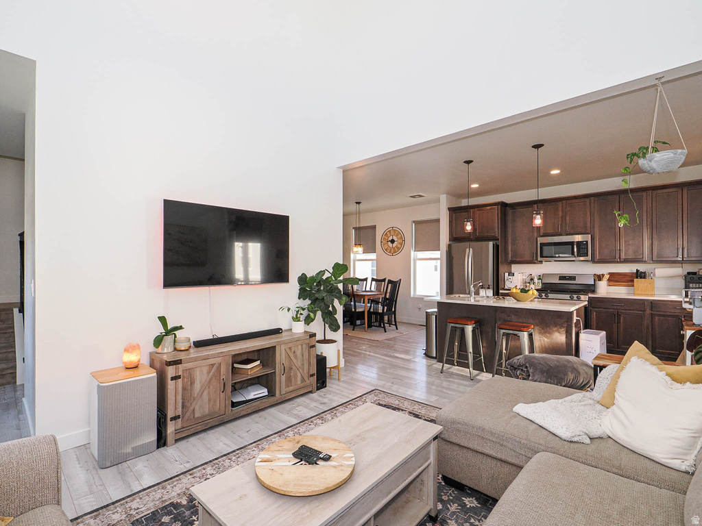 5297 W BOWSTRING WAY South Jordan, UT 84009