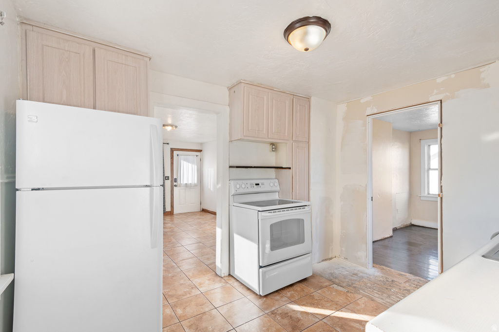 2733 S 8650 W Magna, UT 84044