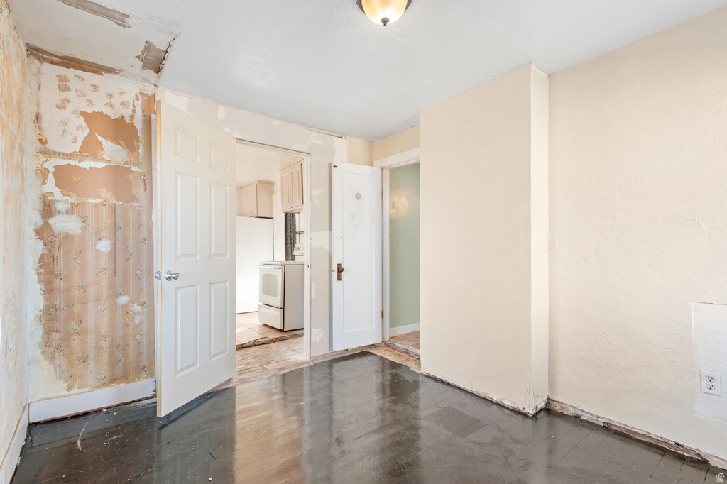 2733 S 8650 W Magna, UT 84044