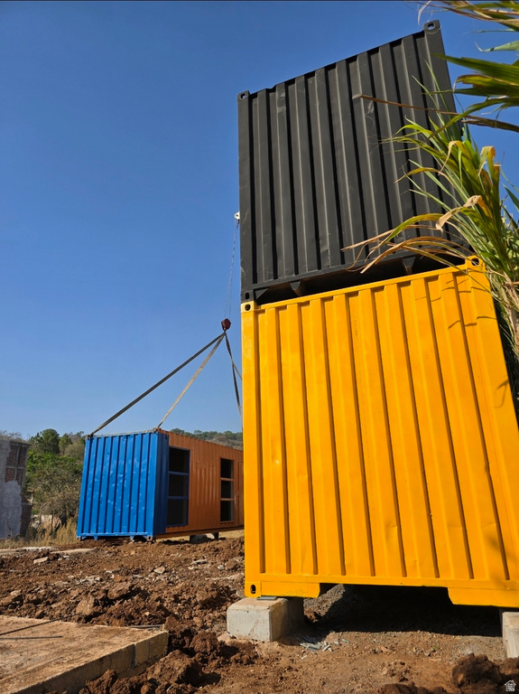 202 S DOUGLAS ST Ogden, UT 84404