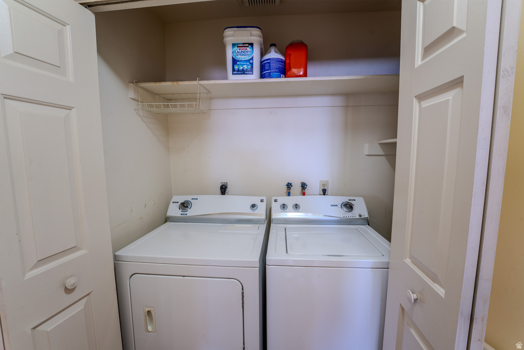 7529 S SPRINGBROOK DR West Jordan, UT 84084