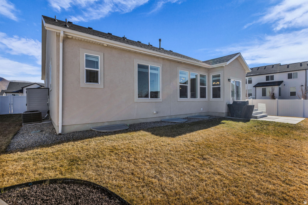 141 N PINNACLE AVE Mapleton, UT 84664