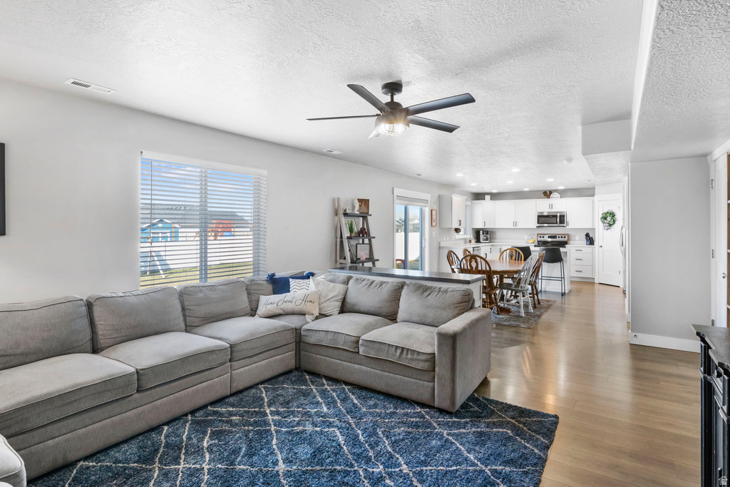 27 N 1275 W Springville, UT 84663