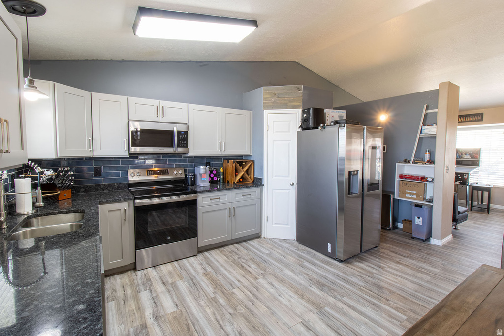 64 N 250 W Clearfield, UT 84015