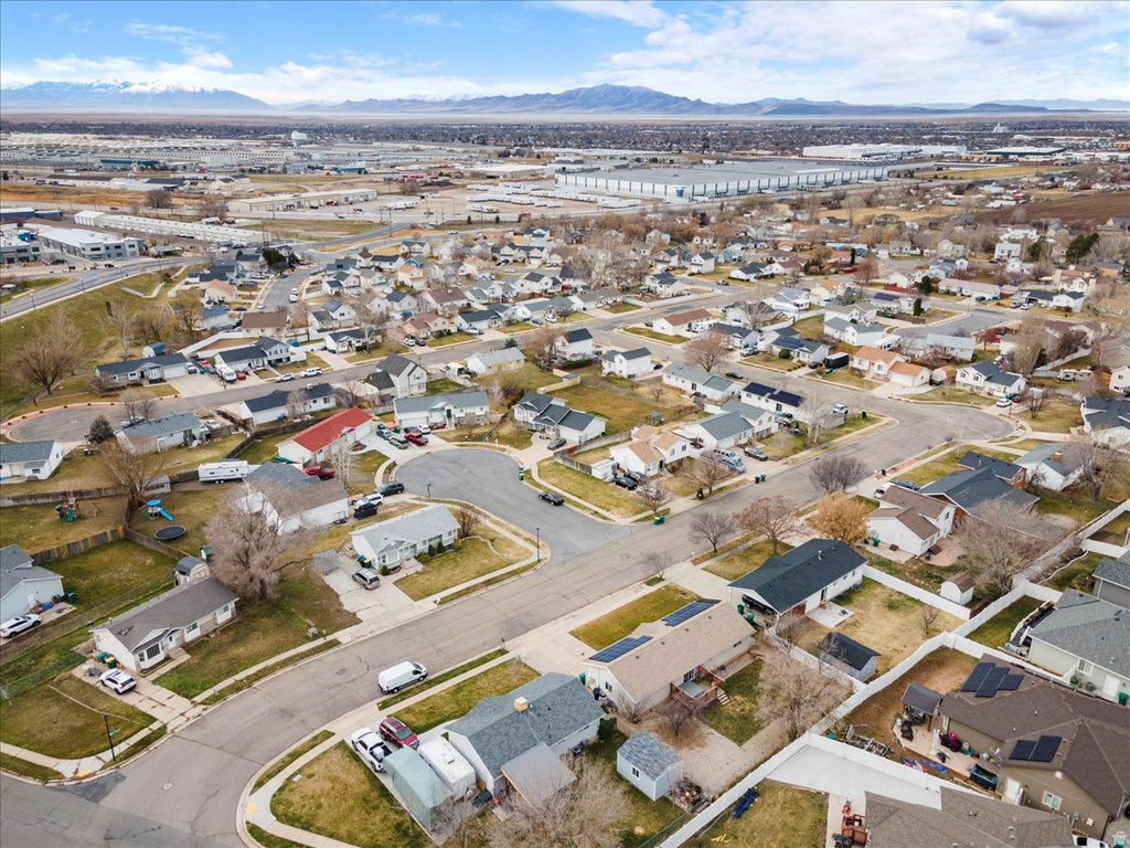 64 N 250 W Clearfield, UT 84015