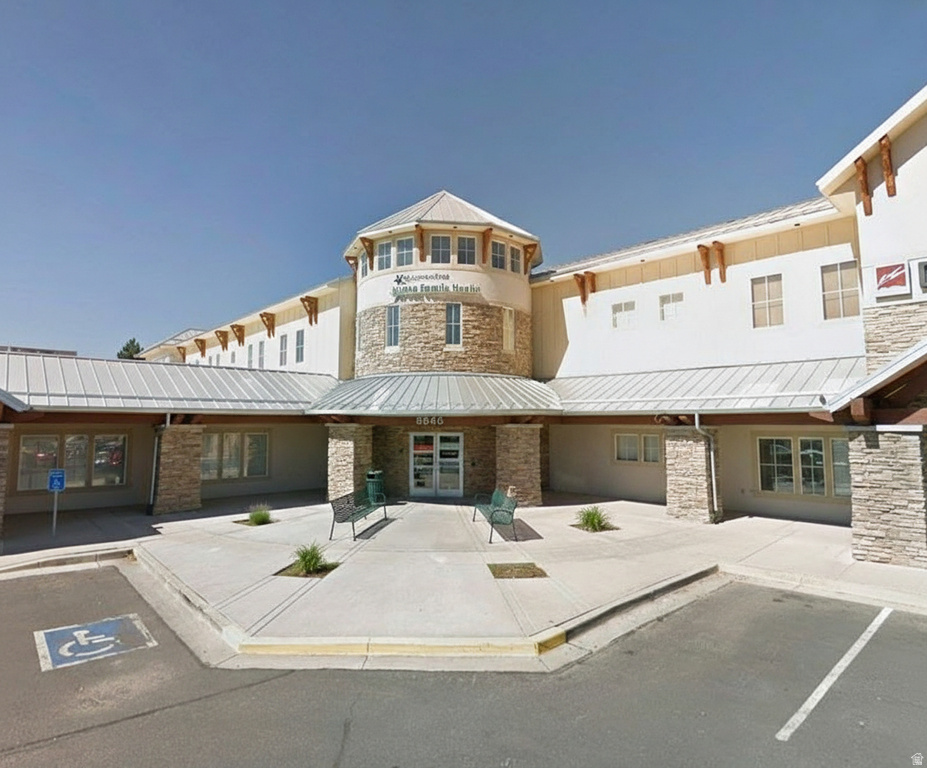 8834 S Redwood Rd #212, West Jordan, UT 84088