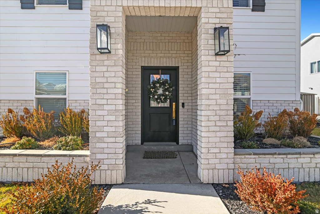 89 N 800 W Springville, UT 84663