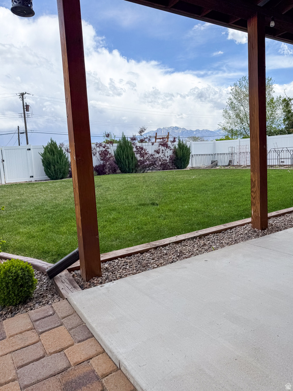 6061 S DEE PARK DR Taylorsville, UT 84129