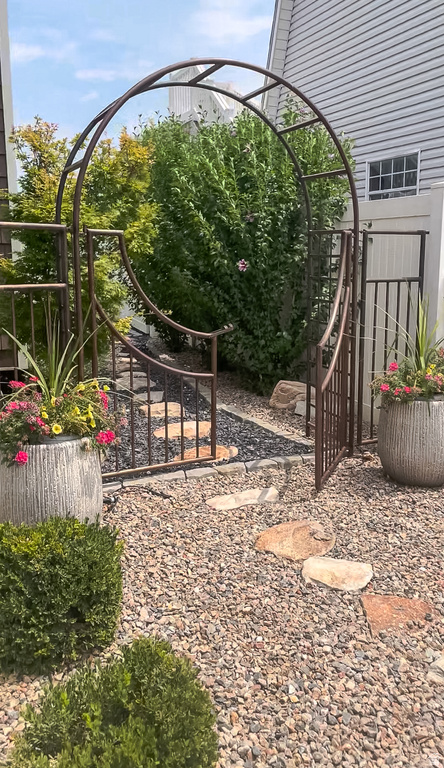 6061 S DEE PARK DR Taylorsville, UT 84129