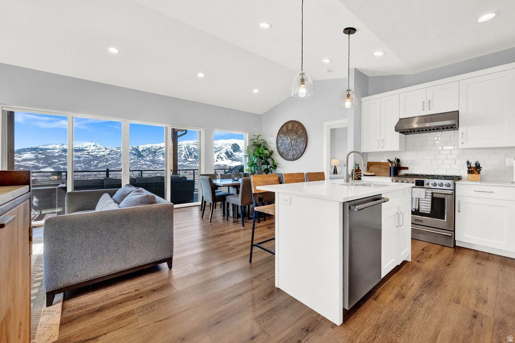 4377 N SEVEN BRIDGES RD #210 Eden, UT 84310