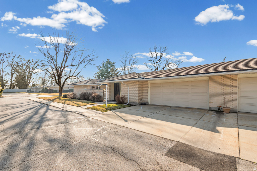 1951 E 5150 S Salt Lake City, UT 84117