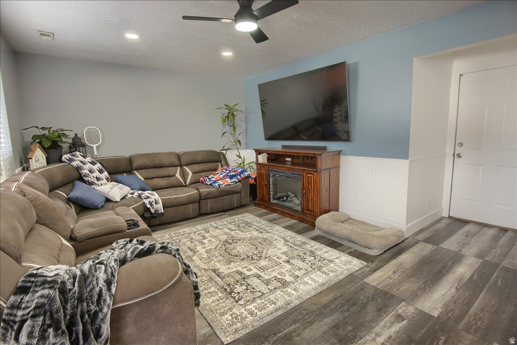 2602 W 3900 S Roy, UT 84067