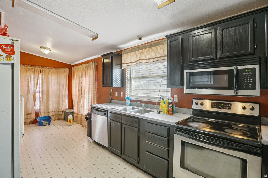 1824 BRYAN RD Erda, UT 84074