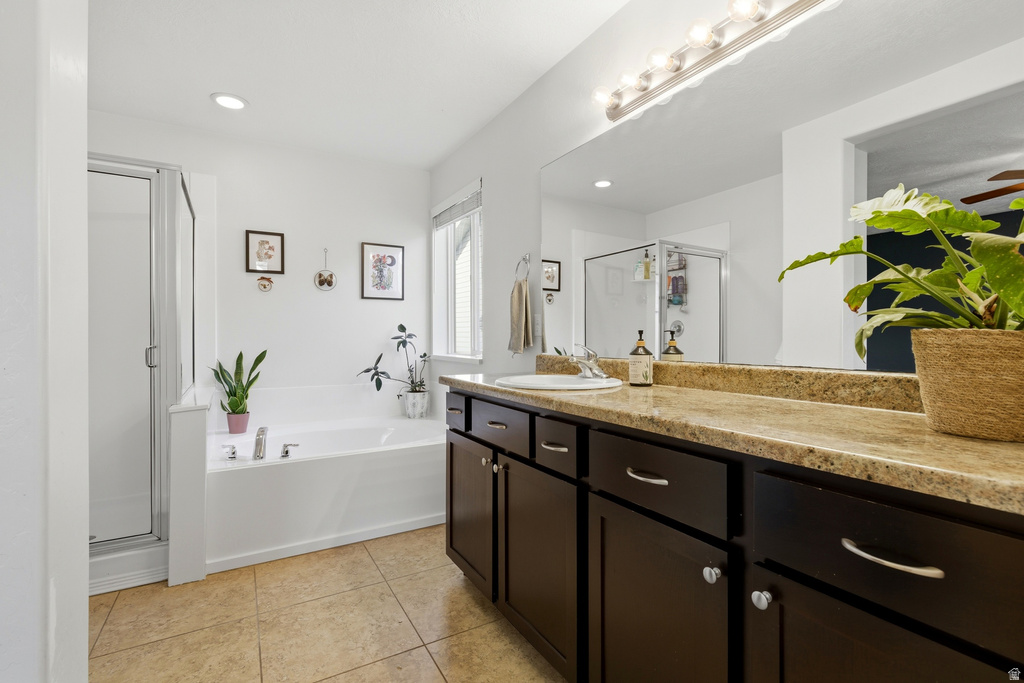 1090 W STONEHAVEN DR North Salt Lake, UT 84054