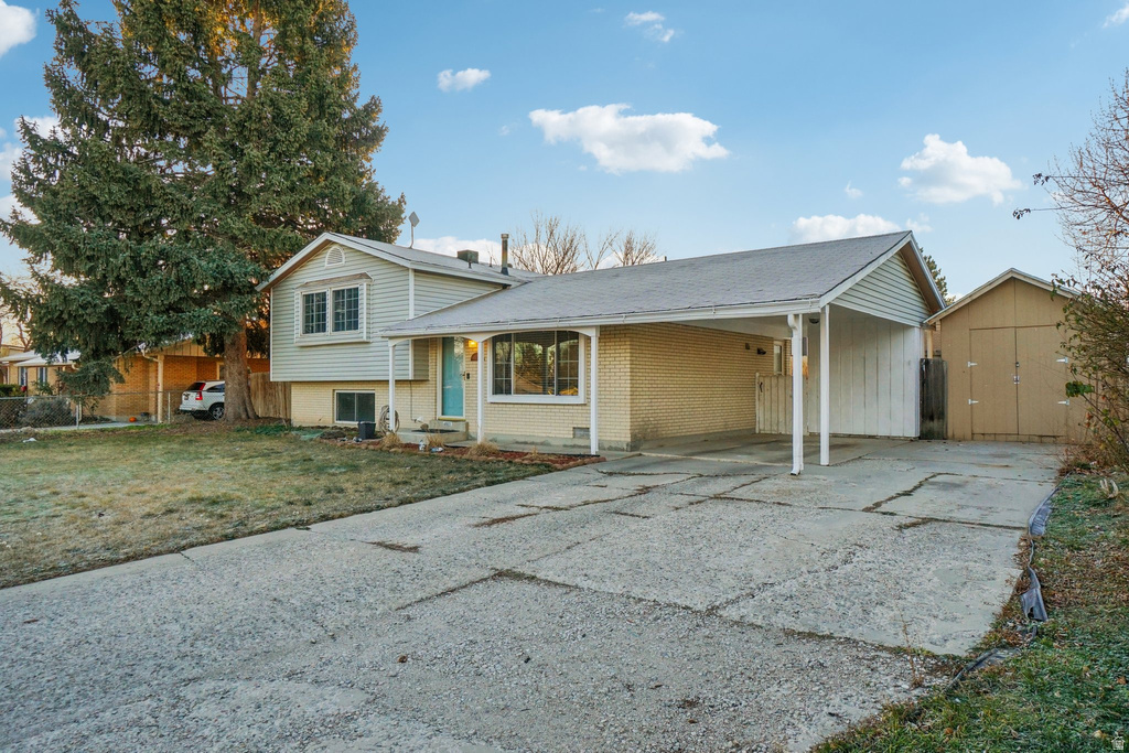 4923 W MOHAVE WAY West Valley City, UT 84120