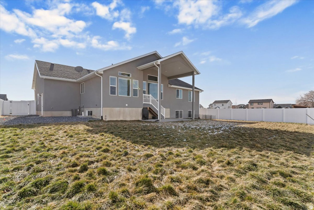2422 W 3350 S West Haven, UT 84401