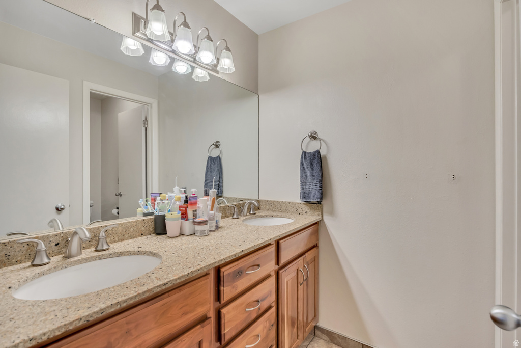 2600 E OAK DR Cottonwood Heights, UT 84093