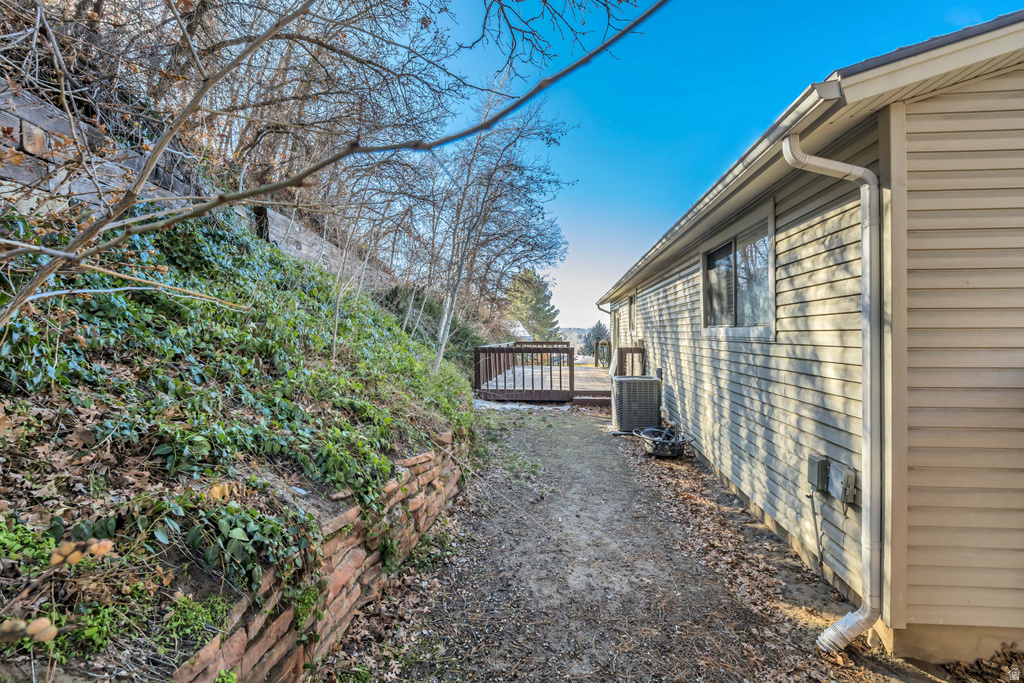 2600 E OAK DR Cottonwood Heights, UT 84093