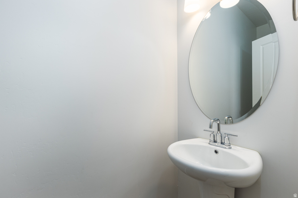 1068 E SPRINGWATER WAY Eagle Mountain, UT 84005