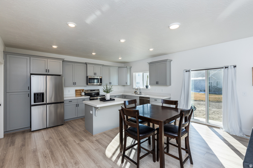 1068 E SPRINGWATER WAY Eagle Mountain, UT 84005