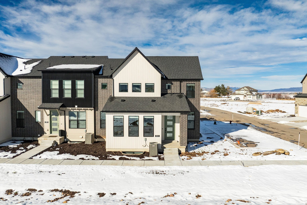 3043 CLOVER CT #313 Kamas, UT 84036