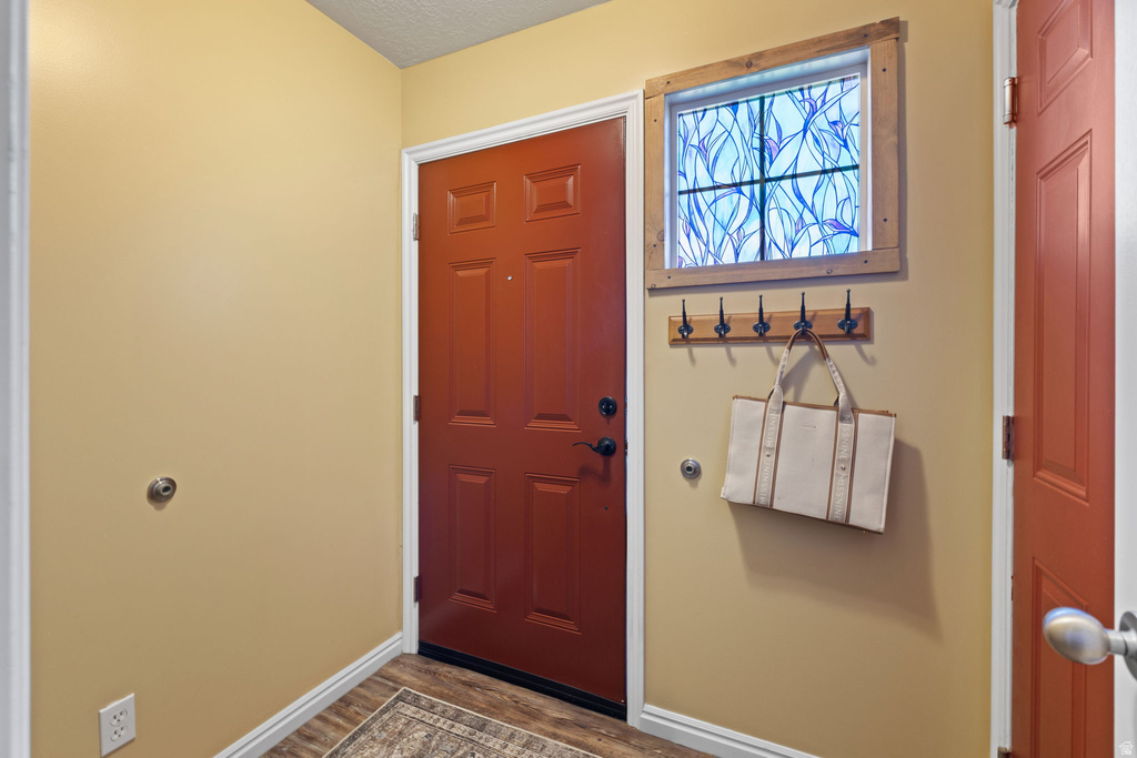 1102 W KENSINGTON DR North Salt Lake, UT 84054