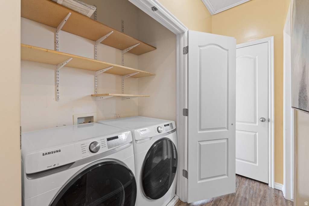 1102 W KENSINGTON DR North Salt Lake, UT 84054