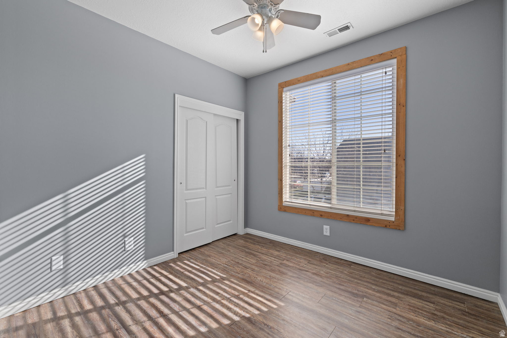 1102 W KENSINGTON DR North Salt Lake, UT 84054