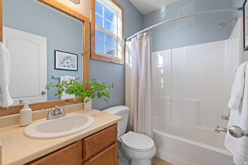 1102 W KENSINGTON DR North Salt Lake, UT 84054