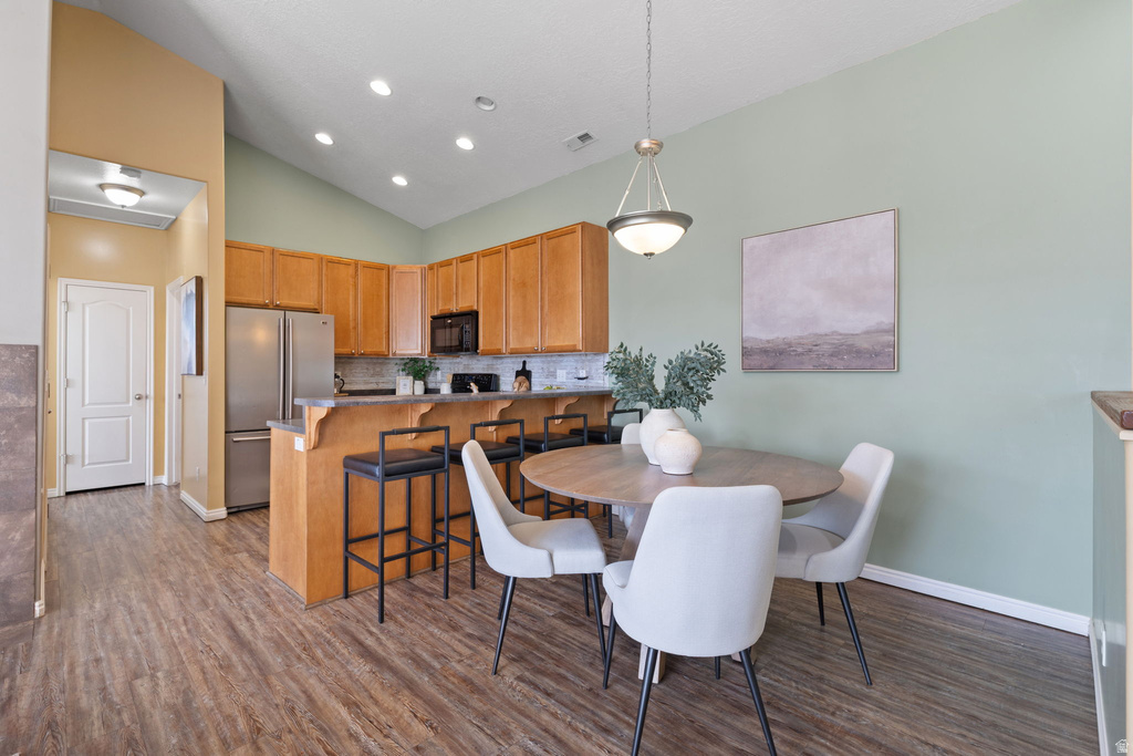 1102 W KENSINGTON DR North Salt Lake, UT 84054