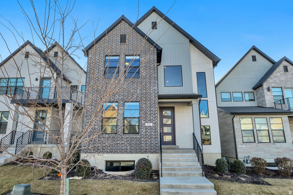 2321 N SUNMORE WAY Lehi, UT 84048