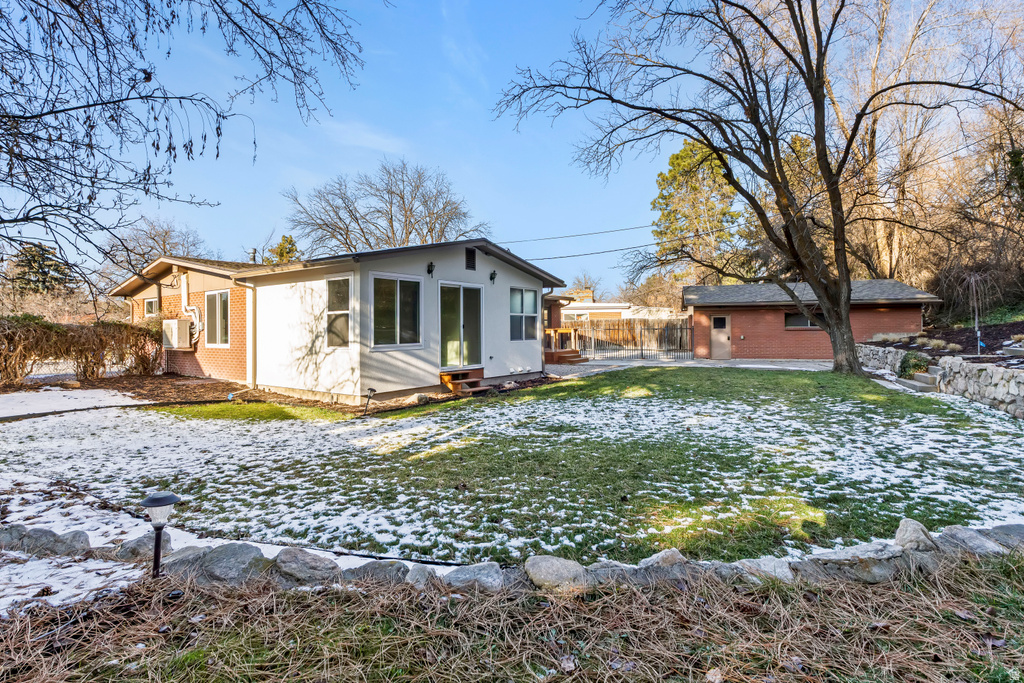 5831 S BEAUMONT DR Holladay, UT 84121