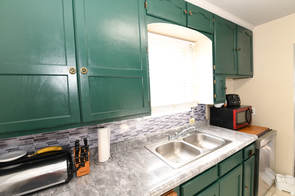 2764 FOWLER AVE Ogden, UT 84403