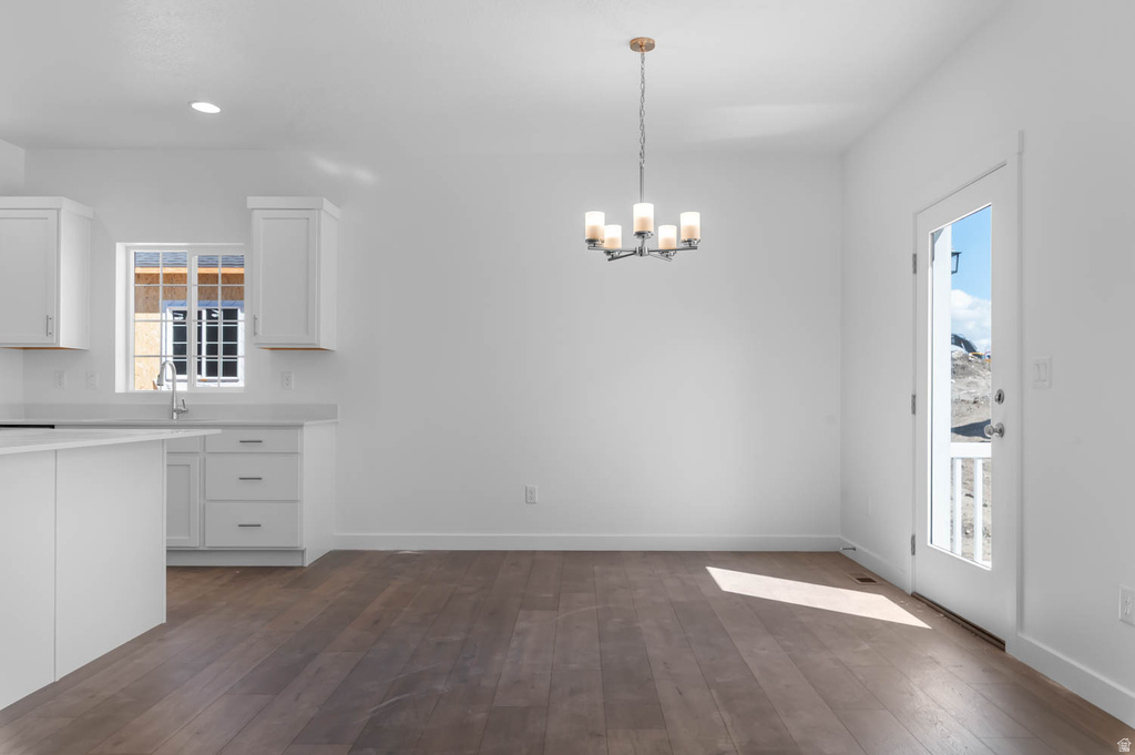 8211 W DIAMOND PEAK WAY Magna, UT 84044