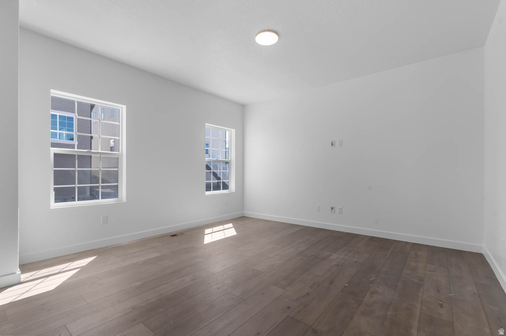 8211 W DIAMOND PEAK WAY Magna, UT 84044