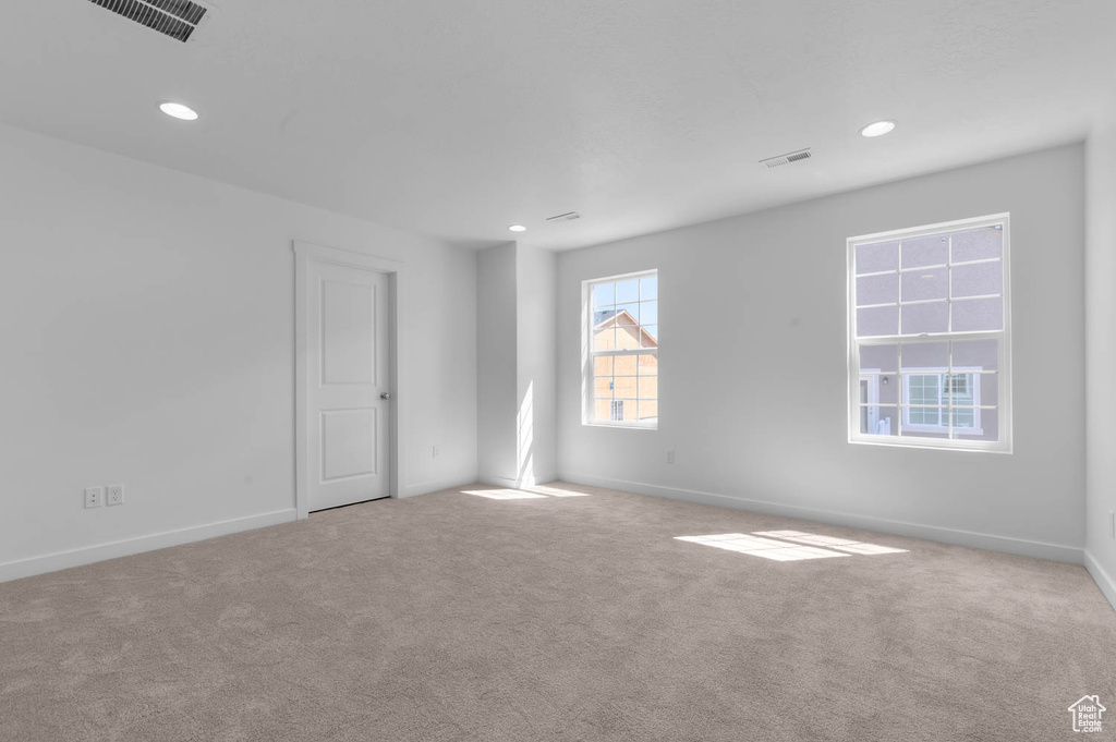 8211 W DIAMOND PEAK WAY Magna, UT 84044