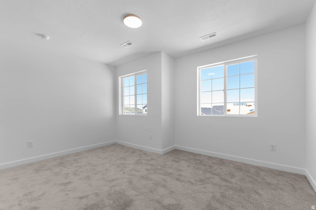 8211 W DIAMOND PEAK WAY Magna, UT 84044