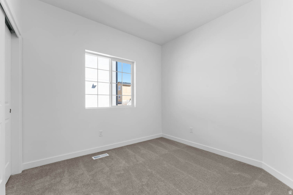 8225 W DIAMOND PEAK WAY Magna, UT 84044