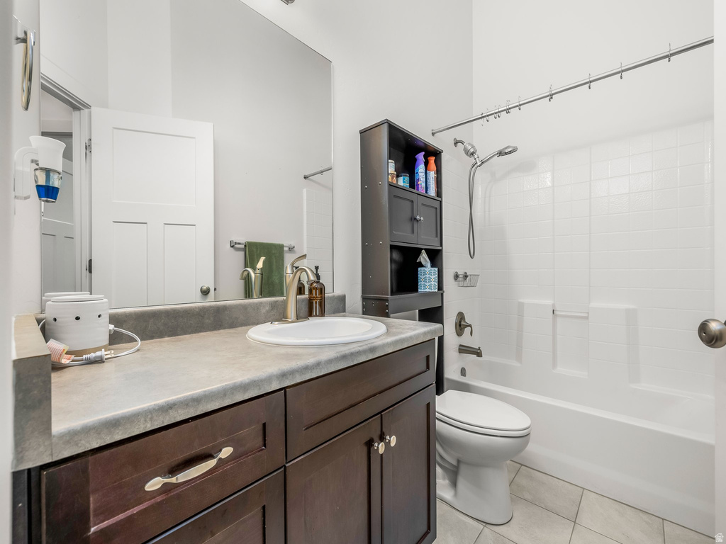 14926 S THUNDER HORSE DR Bluffdale, UT 84065