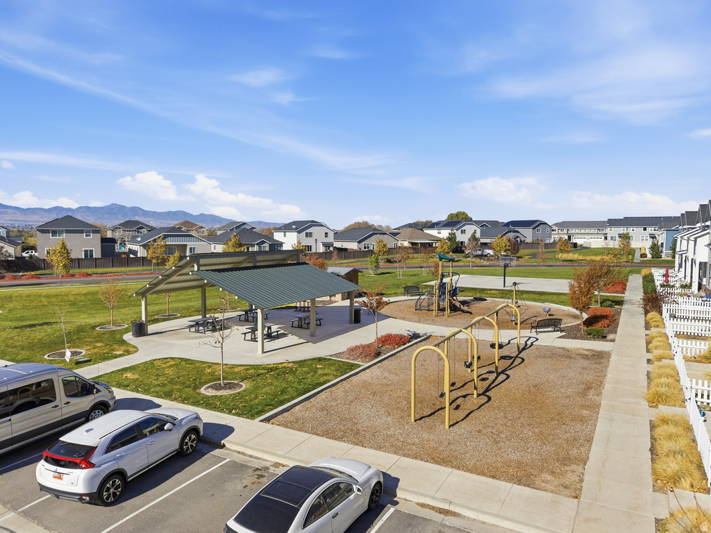 14926 S THUNDER HORSE DR Bluffdale, UT 84065