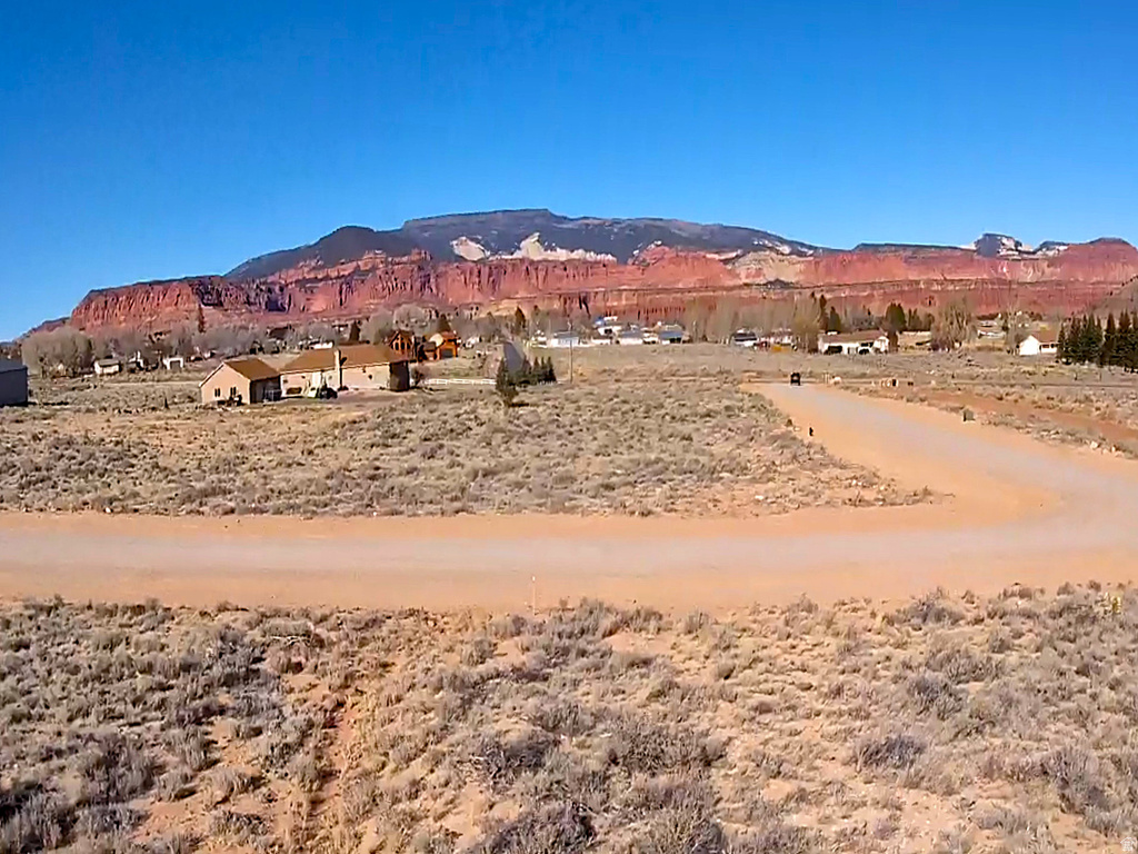 140 E TEASDALE RD Teasdale, UT 84773