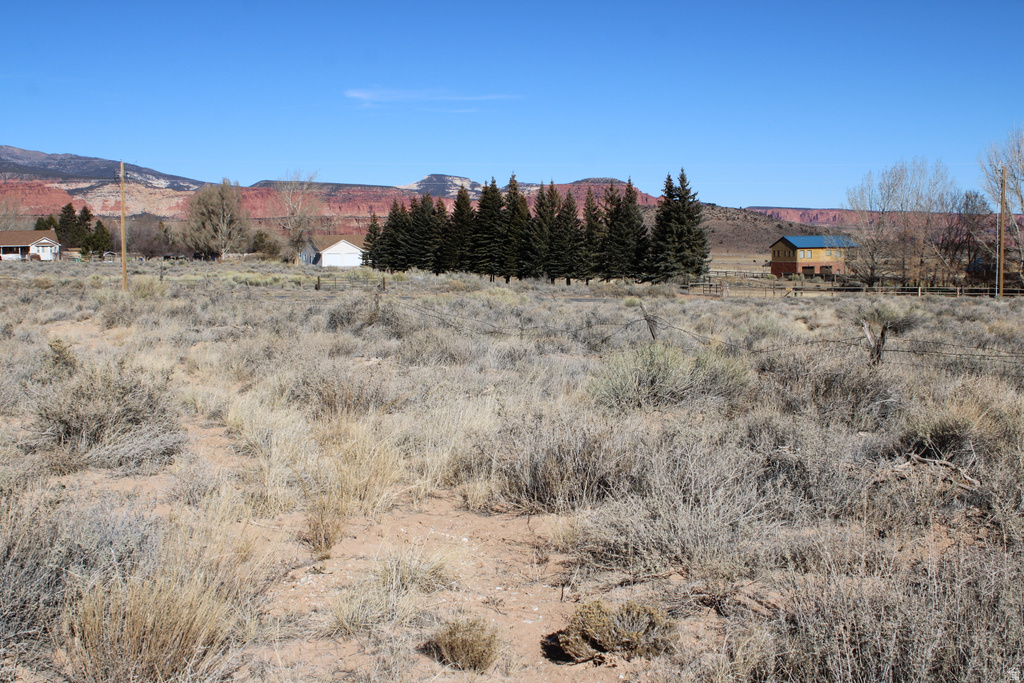 140 E TEASDALE RD Teasdale, UT 84773